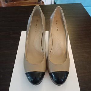 Tahari Women's Laura Tan & Black Colorblock Stiletto Pump Heels Size 6.5